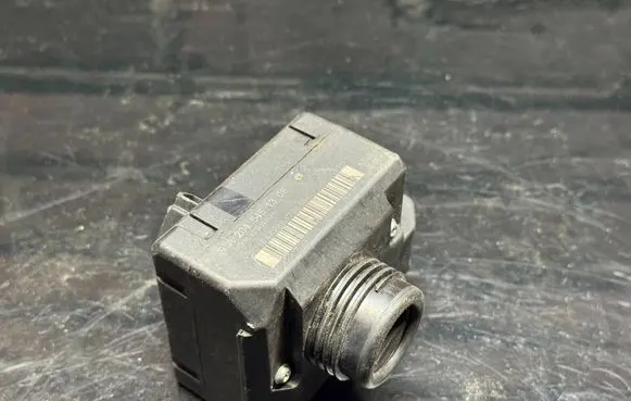 Mercedes-Benz C W204 Ignition lock A2045451308