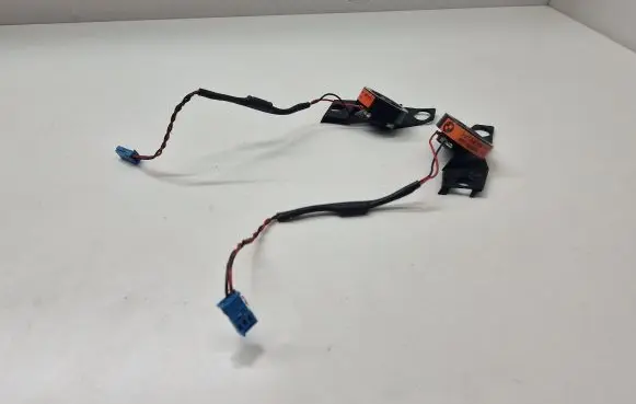 Front door high frequency speaker