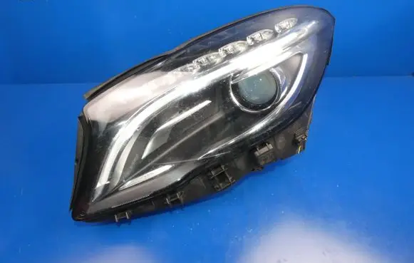 Mercedes-Benz GLA W156 X156 Headlight/headlamp A1569061900