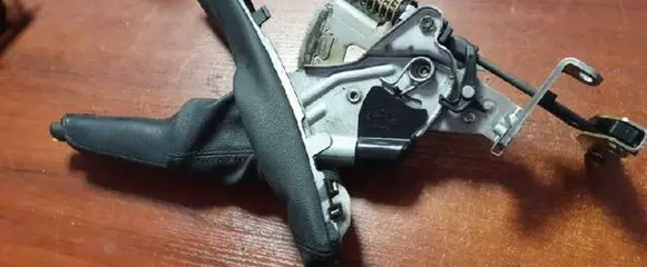 BMW 1 E82 E88 Handbrake/parking brake lever assembly 6764924
