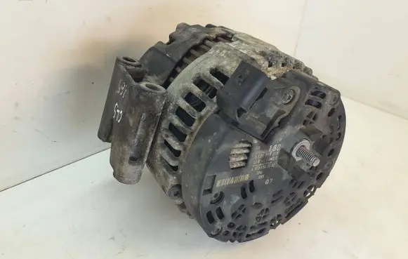 Mercedes-Benz CLS C219 Generator/alternator A0131547002 14M25 0121715015