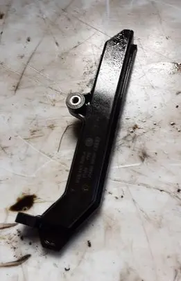 Audi Q7 4L Oil cooling pipe 059103688A PA66GF30