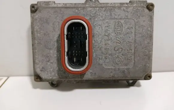 Mercedes-Benz R W251 Headlight ballast module Xenon 5DF00870402 A0038205826 381732