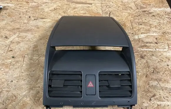 Suzuki SX4 Dash center air vent grill 7382279J