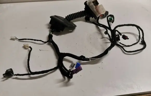 Dodge Durango Front door wiring loom P68333603AB