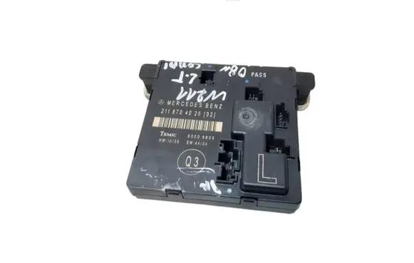 Mercedes-Benz E W211 Door control unit/module 2118704026 00006805