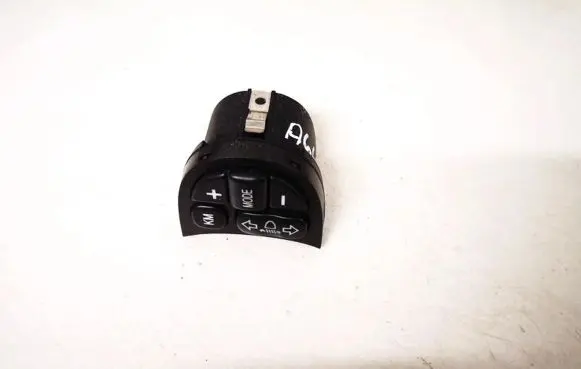 Alfa Romeo 147 Steering wheel buttons/switches 735262023