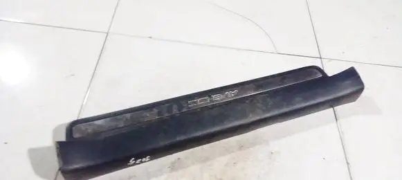 Toyota Avensis T250 Front sill trim cover 6791305040