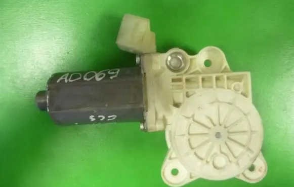 Mercedes-Benz CLS C218 X218 Rear door window regulator motor A2198200542 AD069