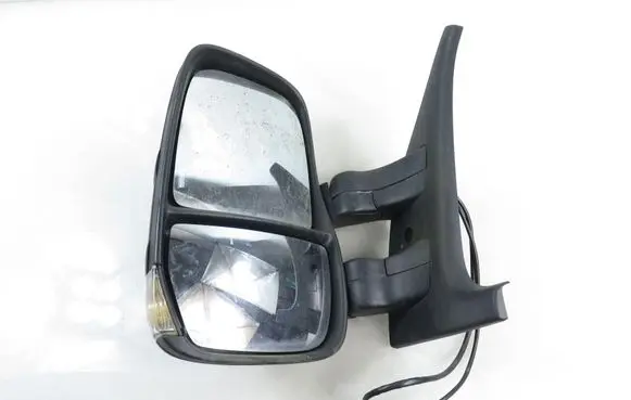 Iveco Daily 35.8 - 9 Front door electric wing mirror 