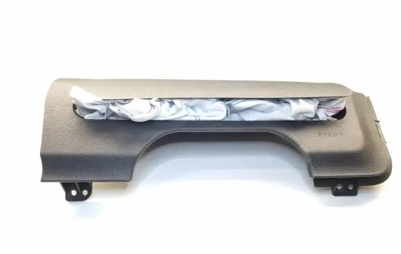 Ford Mustang VI Knee airbag JR3BC699D91