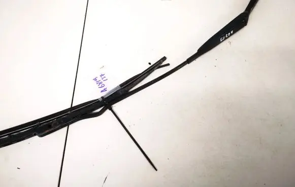 Opel Astra G Front wiper blade arm 90559554