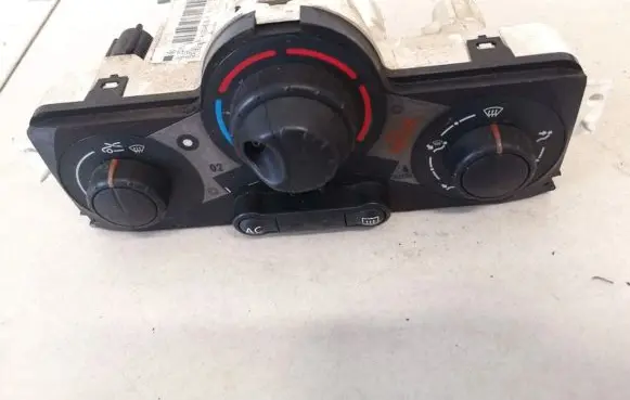 Renault Megane II Climate control unit f666445v
