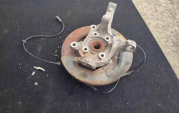 Ford Explorer V Front wheel hub