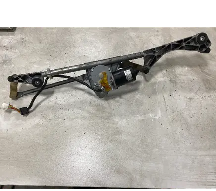 Mercedes-Benz C W203 Front wiper linkage and motor A2038200342 2089B
