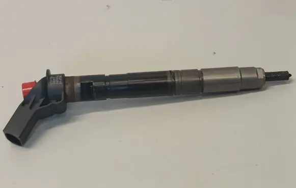 Audi A6 S6 C6 4F Fuel injector 059130277AR