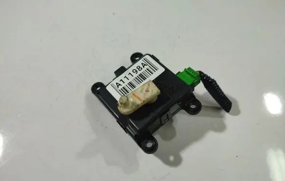 Honda FR-V Air flap motor/actuator 2S98030820