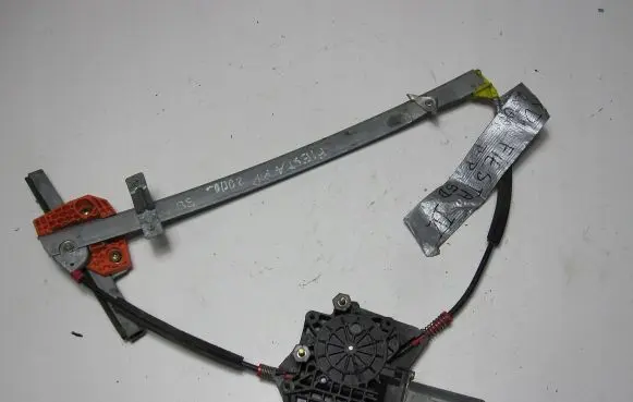 Ford Fiesta Front door window regulator with motor 0130821683