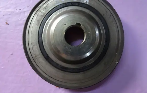 Volvo C70 Crankshaft pulley 9681640880
