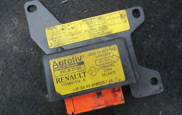 Renault Megane I Airbag control unit/module 7700841176A 550383100