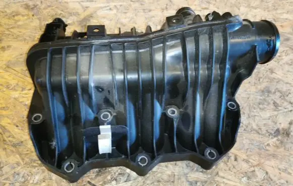 Ford Focus Intake manifold 1047092S01 0261230309
