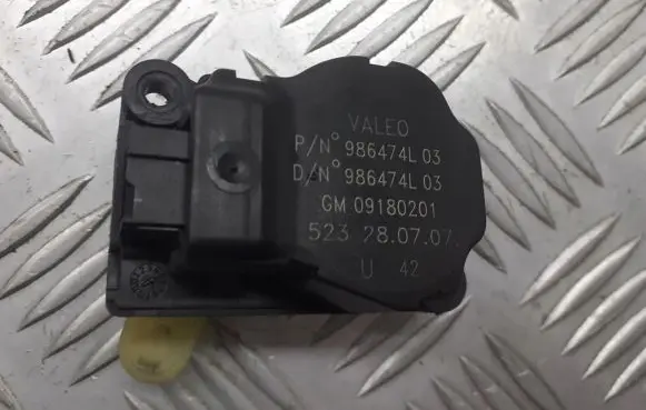 Opel Vectra C A/C air flow flap actuator/motor 09180201
