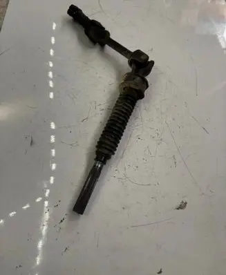 Mitsubishi L200 Steering column universal joint 