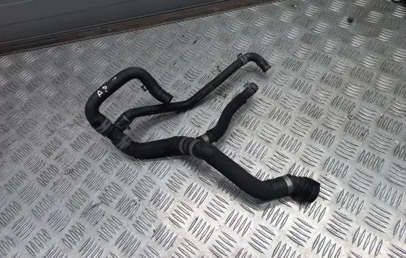 Audi A8 S8 D4 4H Engine coolant pipe/hose 4H0819337C 4H0819337