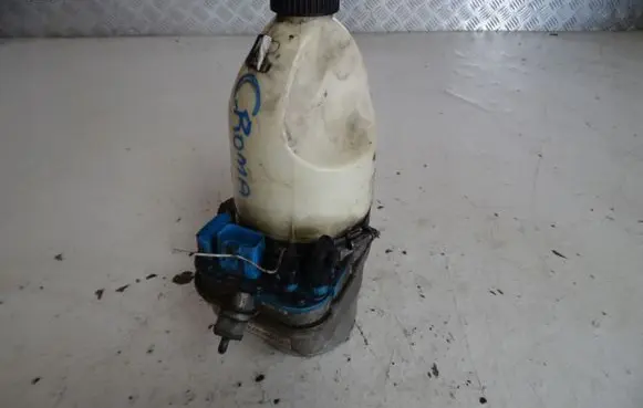 Fiat Croma Power steering pump mounting bracket 