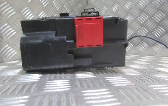 Mercedes-Benz S W222 Fuse box set A2225405928