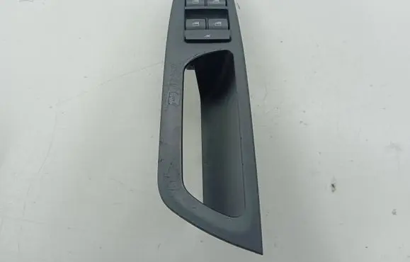 BMW X5 E70 Electric window control switch 7137138