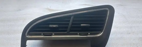 Peugeot 5008 Dash center air vent grill 9688836977