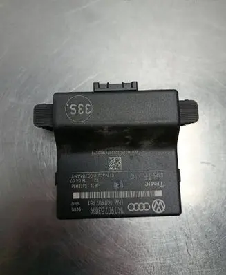 Volkswagen Caddy Gateway control module 1K0907530K 1K0907951