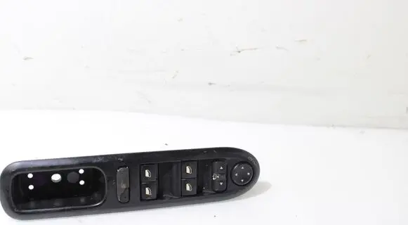 Peugeot 407 Electric window control switch