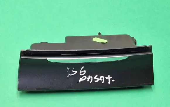 Volkswagen PASSAT B6 Car ashtray 3c0863284