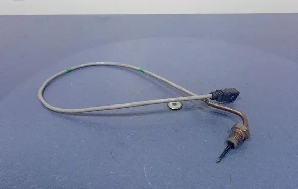 Volkswagen PASSAT CC Interior temperature sensor 04L906088BL