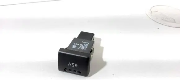 Traction control (ASR) switch