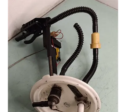 BMW 5 E60 E61 Fuel level sensor 6765849 0580303042