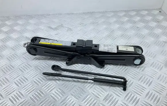 Audi A4 S4 B9 Lift Jack 8W0011031D