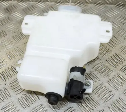 Mitsubishi Pajero Windshield washer fluid reservoir/tank 060351507