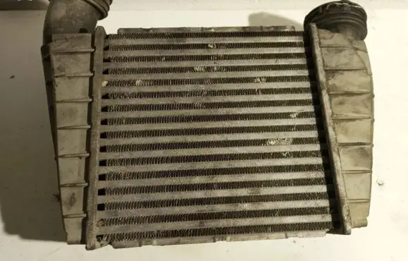 Volkswagen Phaeton Intercooler radiator 3D0145788
