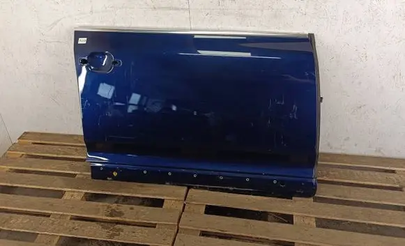 Volkswagen Touareg I Front door