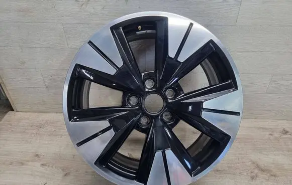 R19 alloy rim