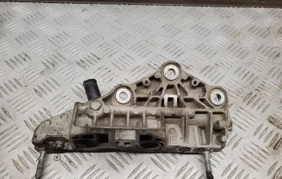 Jeep Grand Cherokee EGR valve cooler bracket 90513247G