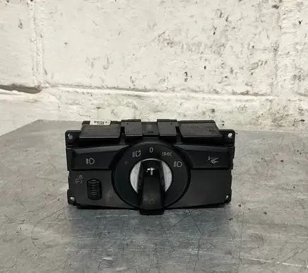 BMW 5 E60 E61 Light switch 6988551 33295701 3Q0903106167E