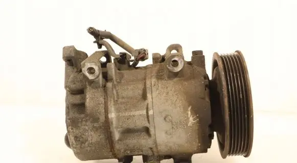 Renault Master III Air conditioning (A/C) compressor (pump) 8200939386A