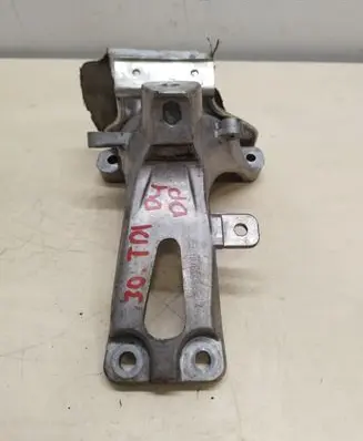 Audi A8 S8 D4 4H Engine mounting bracket 4G0199308E