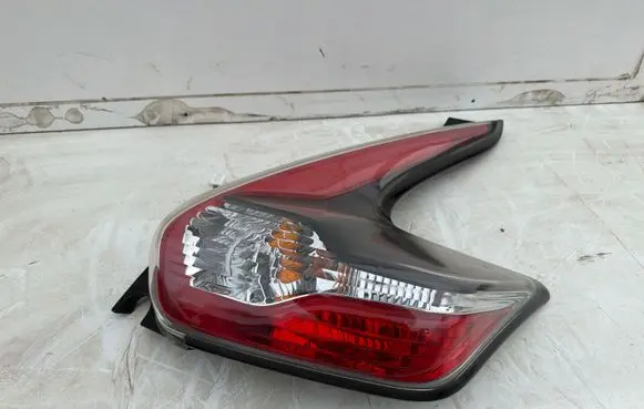 Nissan Juke I F15 Rear/tail lights 26550BV80B
