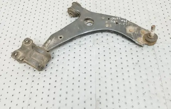 Ford Focus C-MAX Front lower control arm/wishbone