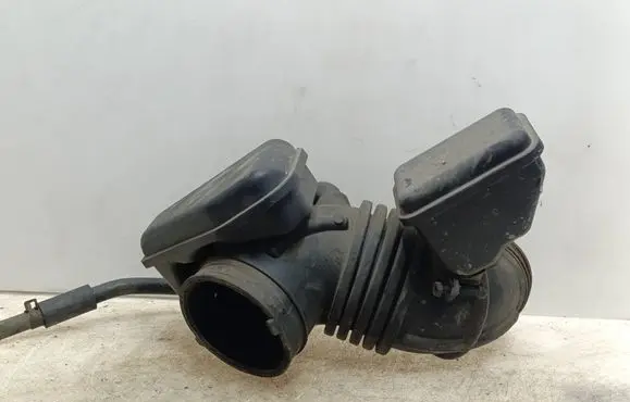 Hyundai Santa Fe Air intake hose/pipe 